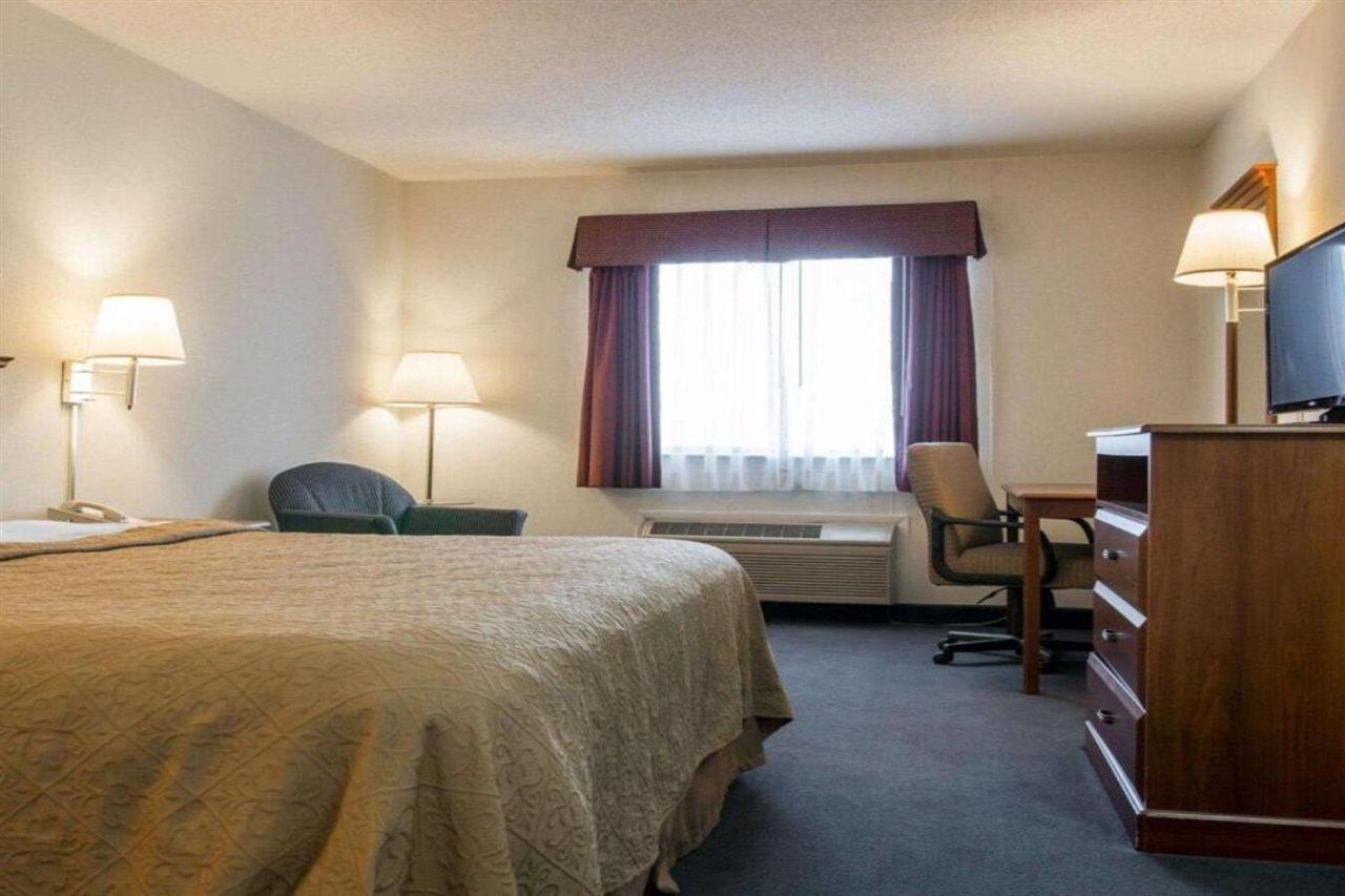 Quality Inn Hudsonville South Exterior foto