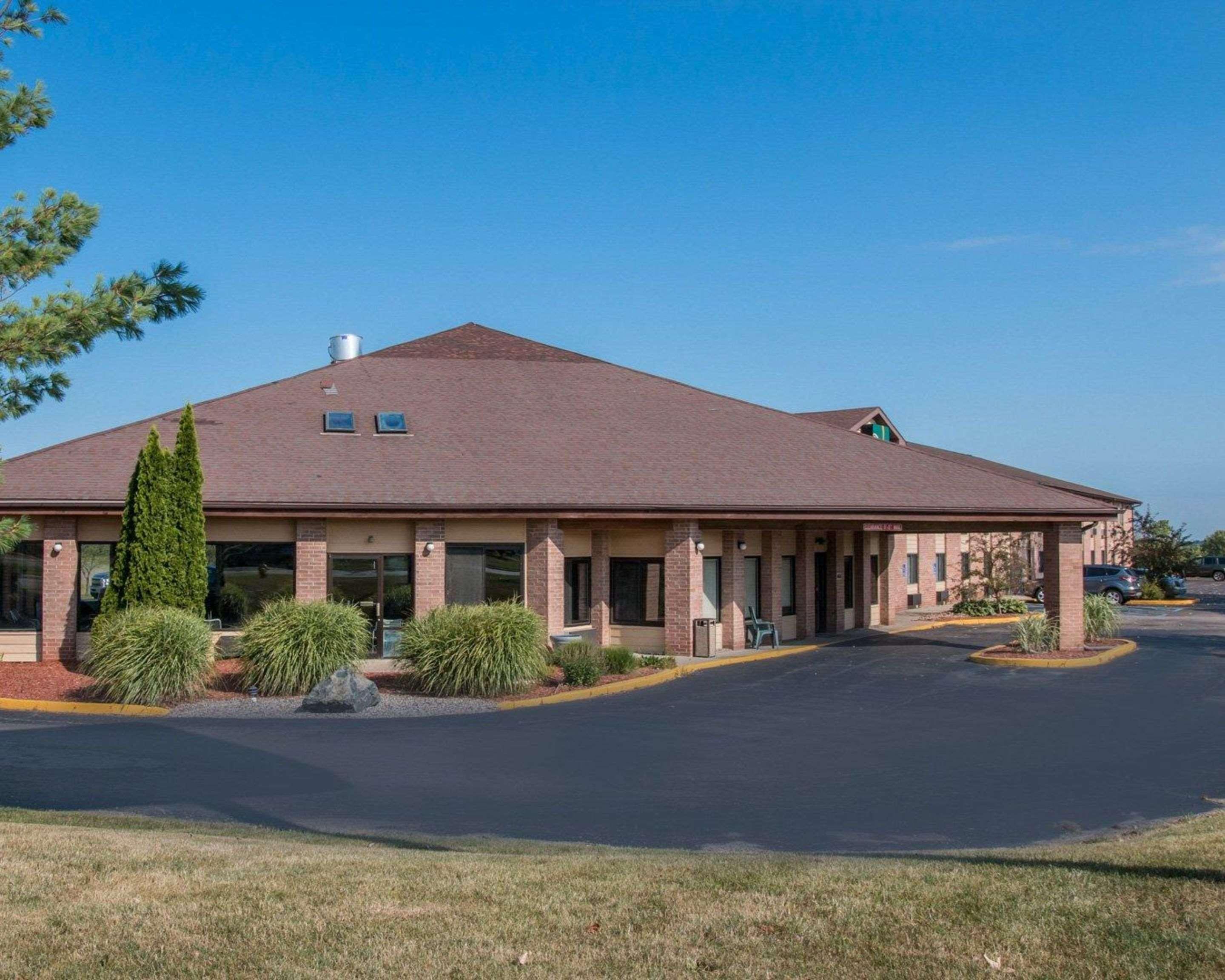 Quality Inn Hudsonville South Exterior foto