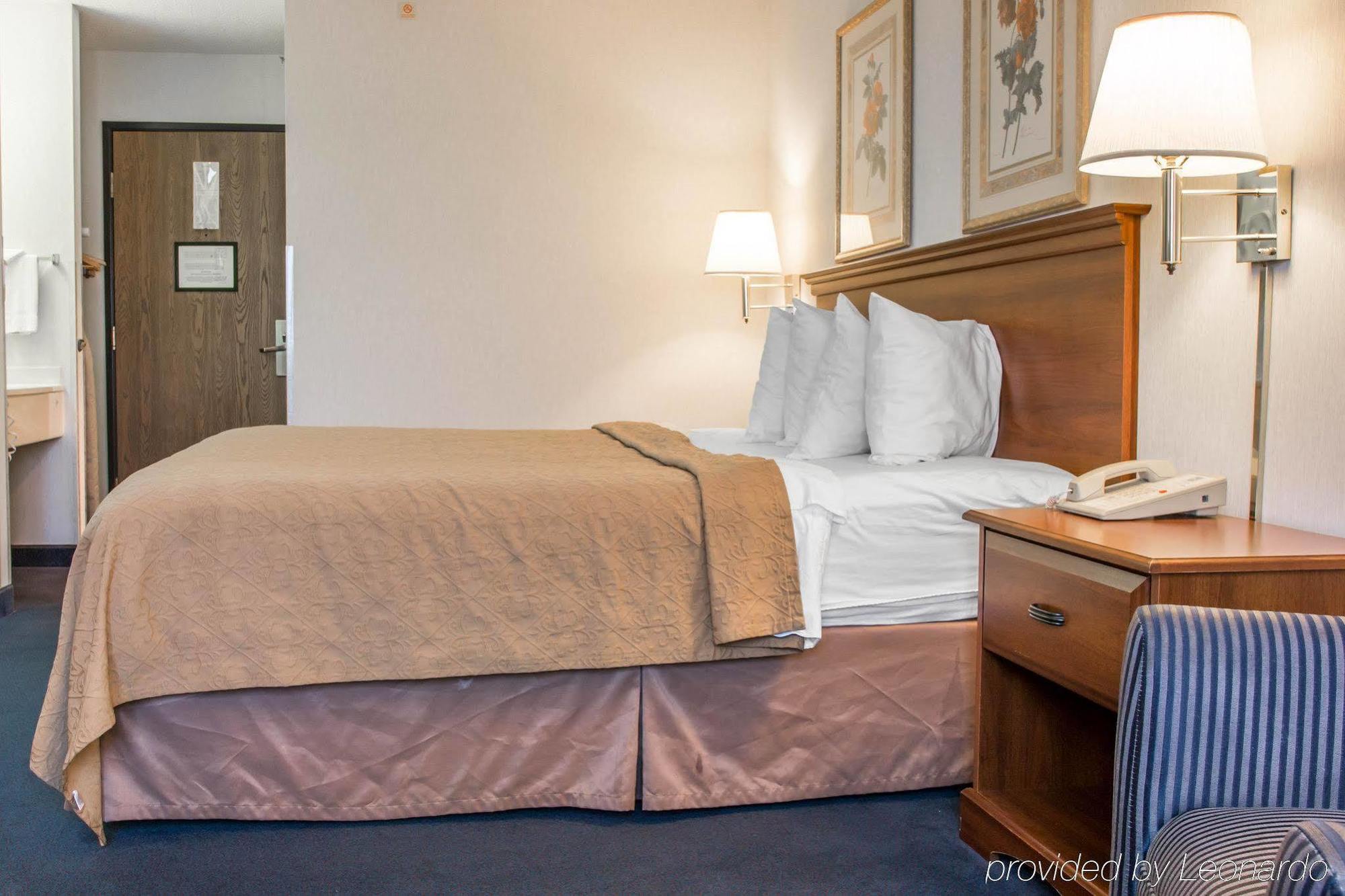 Quality Inn Hudsonville South Exterior foto