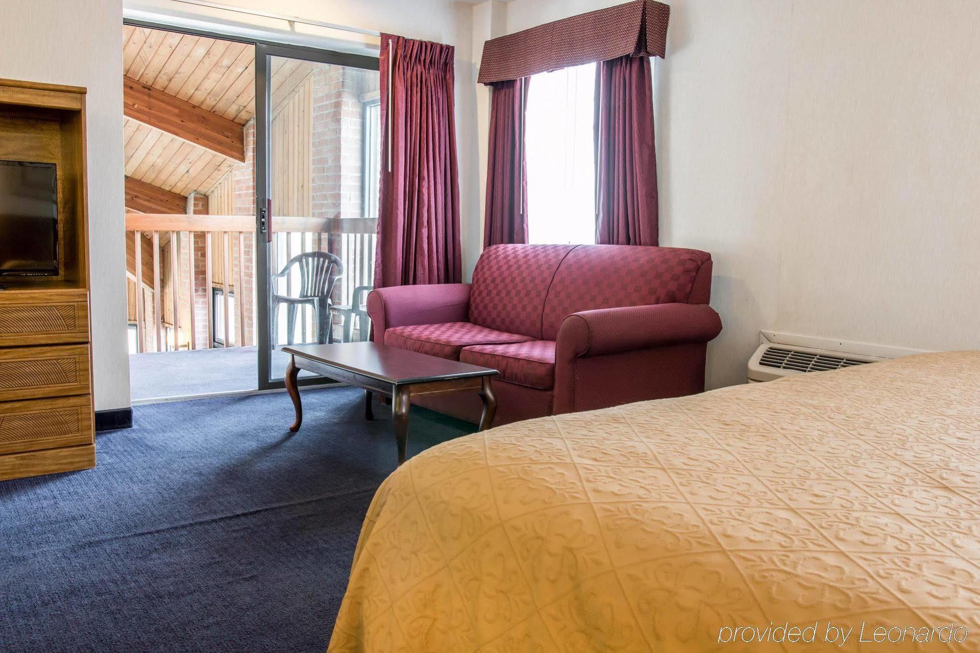 Quality Inn Hudsonville South Exterior foto